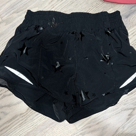 Star Short AS REVIVAL Black Shorts with Metallic Black Star - Picture 1 of 4